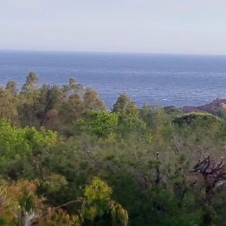Cap Esterel Sport Et Nature, Dans Village Pierres Et Saint-Raphaël